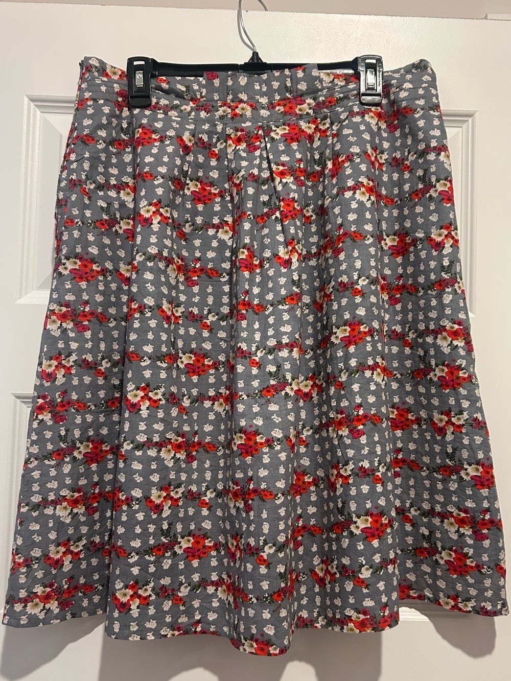 Bella Bird Gray A-Line Skirt with Red Floral Accents